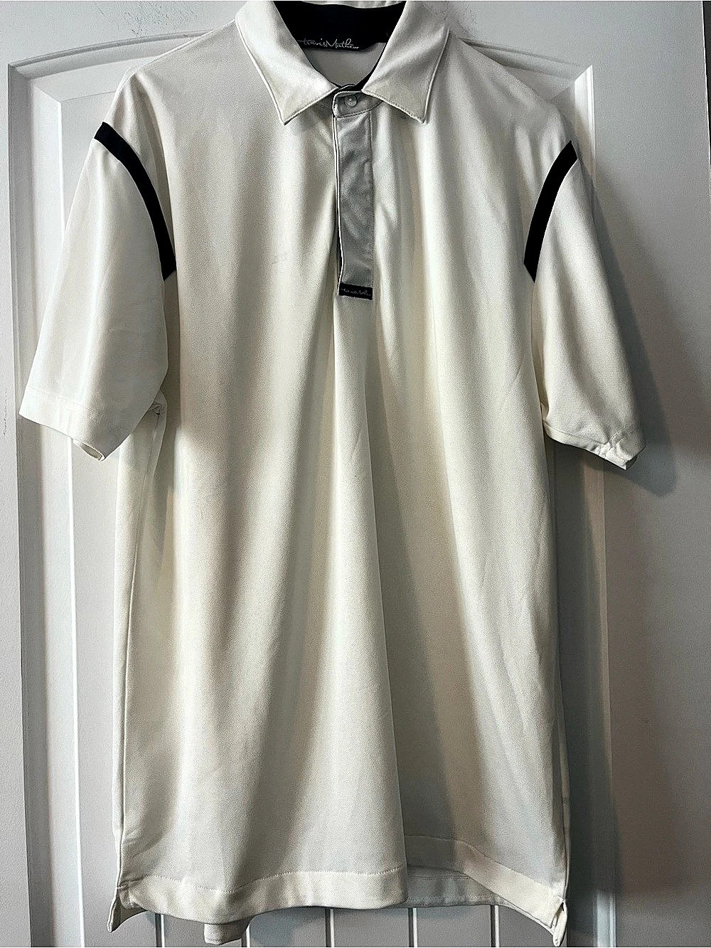 TravisMathew Men's Polo Shirt in White Size Medium Like New